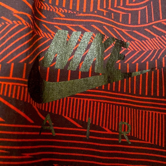 Menswear Nike Air burnt red hooded performance wear jacket. - Picture 3 of 5